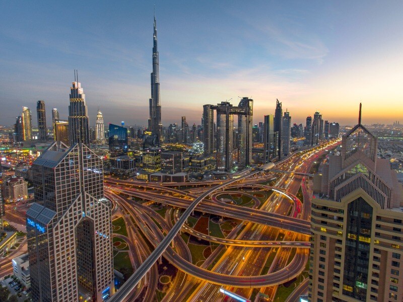 Moving_Vehicle_on_Burj_Khalifa_Dubai