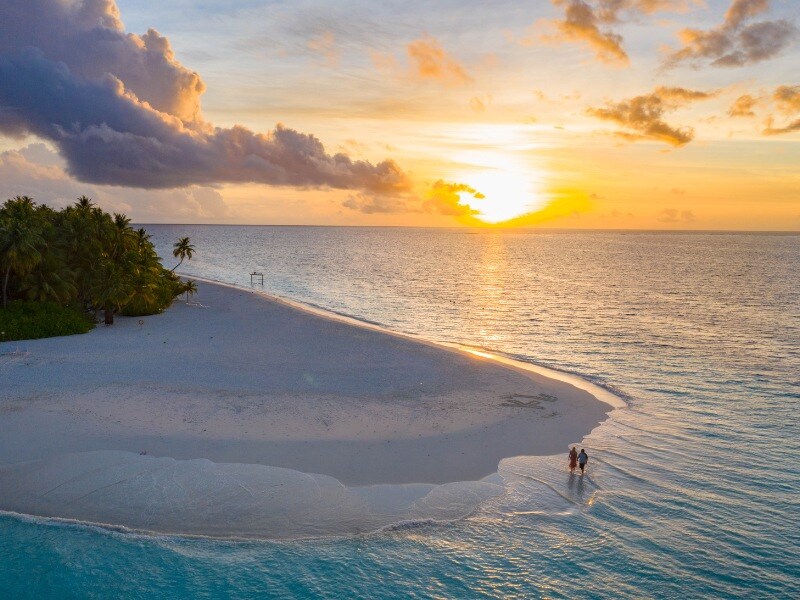 People_on_Beach_during_Sunset