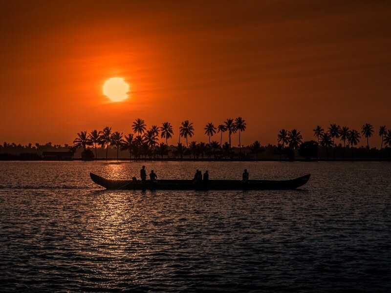 People_on_a_Boat