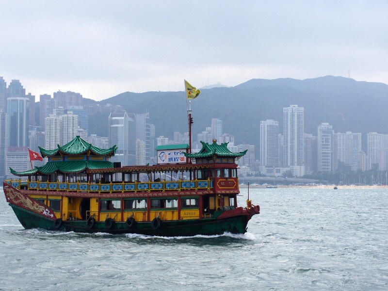 Ship_in_Hong_Kong